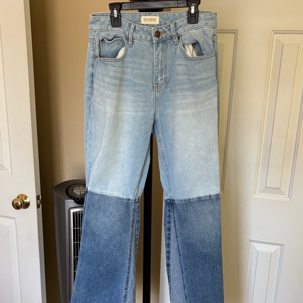 TRENDY SHYANNE COLOR BLOCK FLARES. Boot Barn Flare Jeans Western Wear